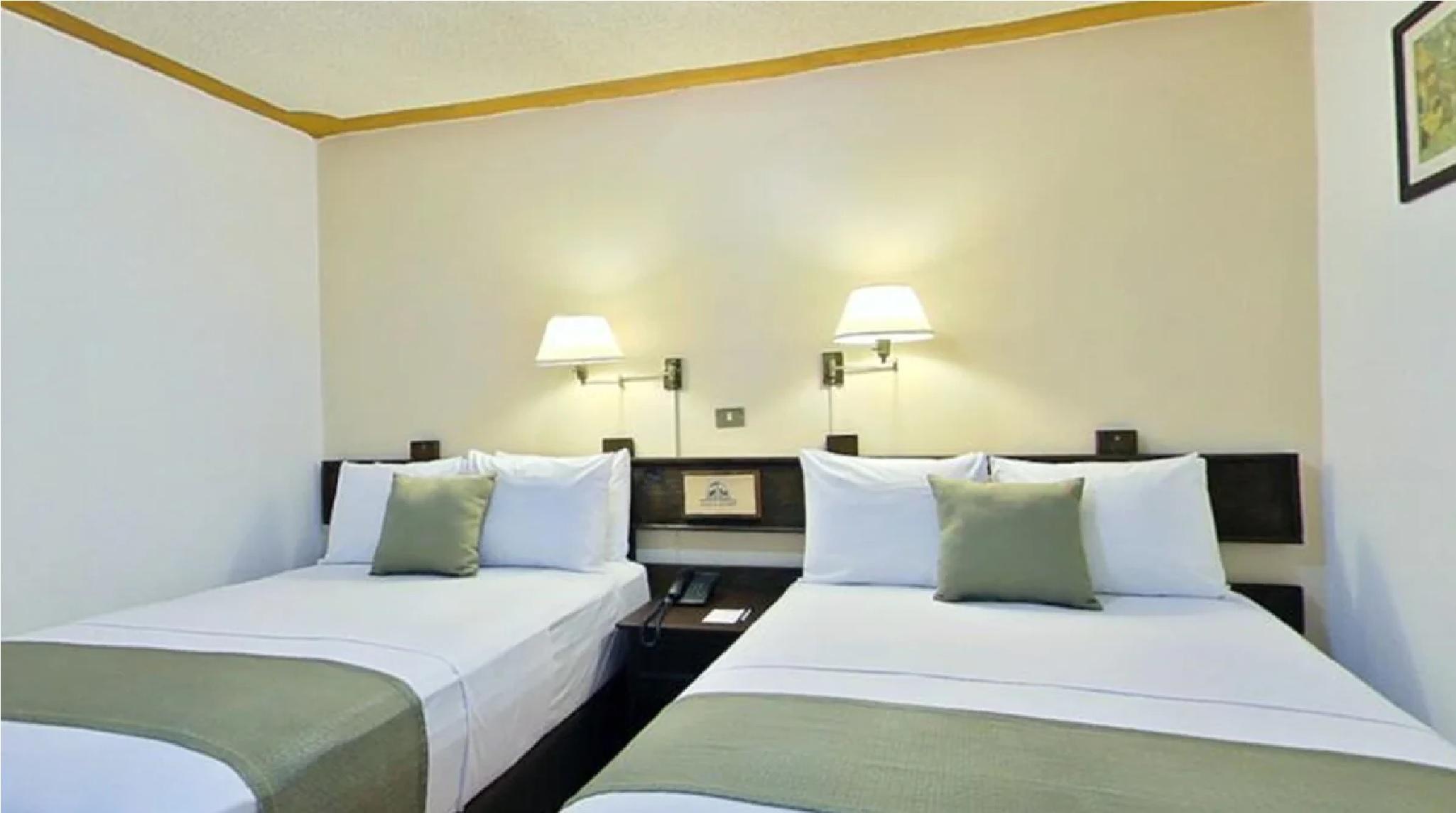 มิซิออน ชาลาปา พลาซา เด ลาส กอนเบนซิโอเนส Hotel คาลาปา ภายนอก รูปภาพ